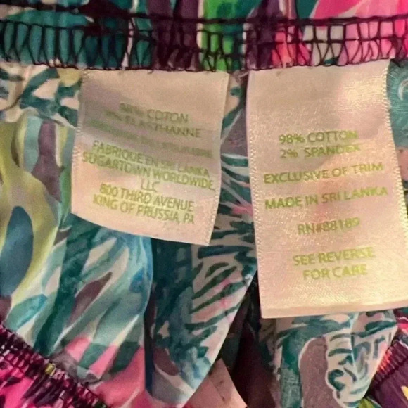 EUC Lilly Pulitzer Shorts Size Large - Picture 2 of 3